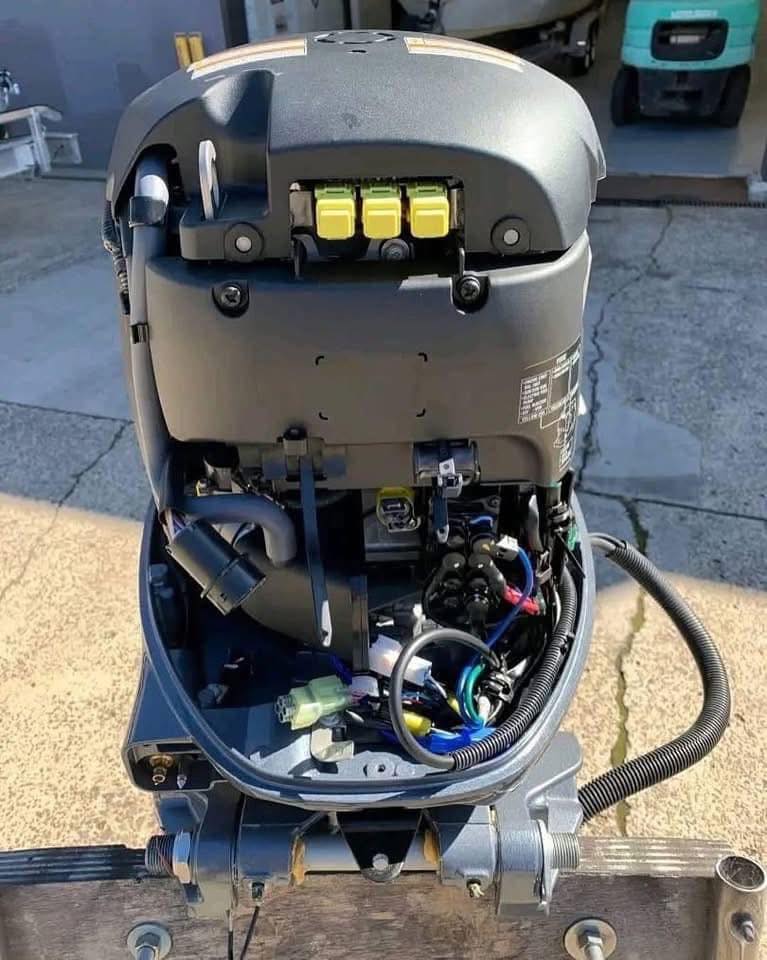 Yamaha Outboard Engine